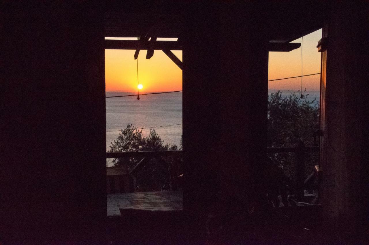 House Of The Rising Sun Villa Хорефто Екстериор снимка